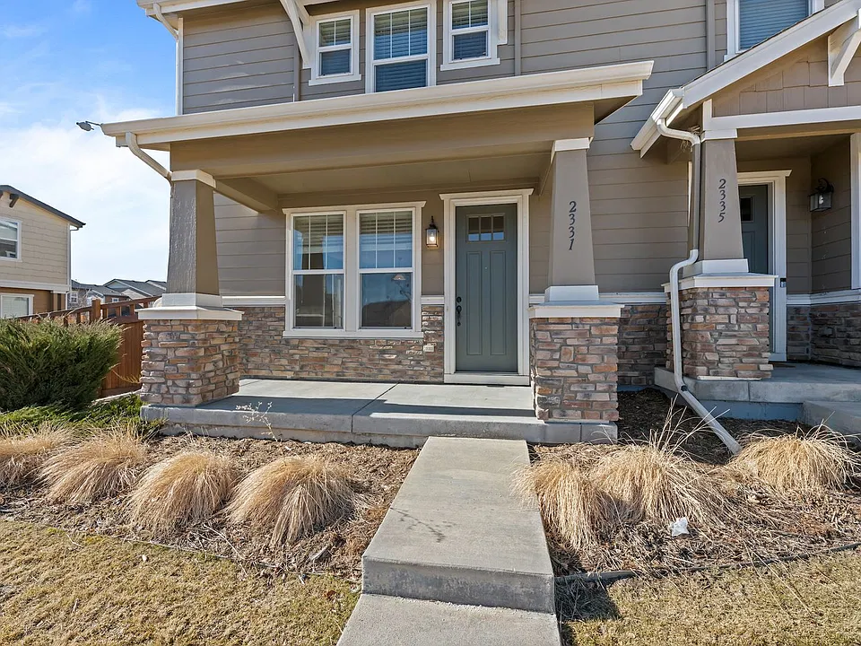 2331 W 164th Pl