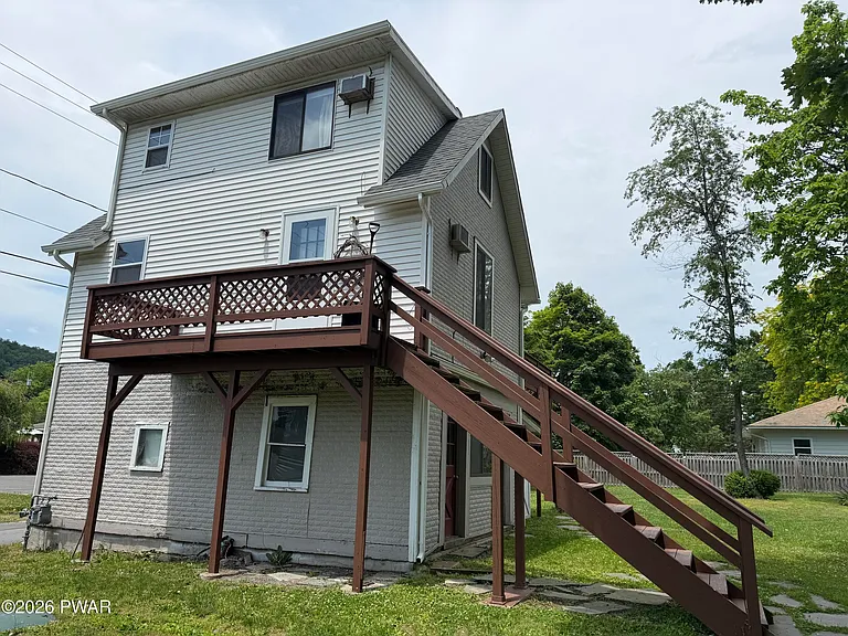 203 E Ann St #R — Photo 2