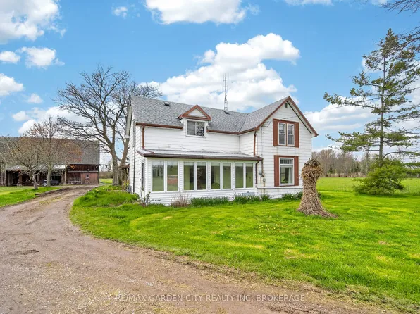 732 Cedar Bay Rd W, Pt Colborne, ON L3K 5V3