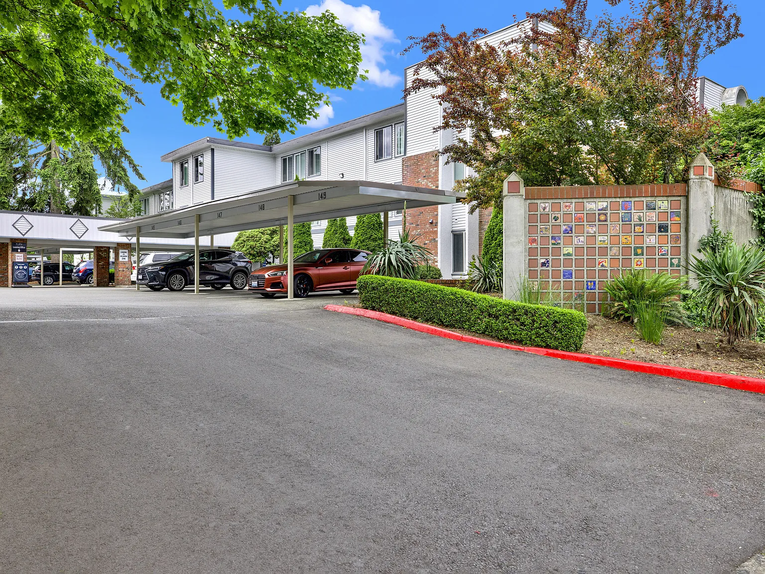 The Ridge at Bellevue — Photo 4