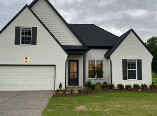 5680 Tucker Landing Dr, Horn Lake, MS 38637