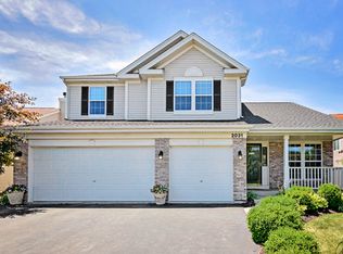 2031 Burr Oak Ct, Round Lake, IL
