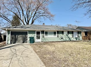 2308 W Surrey Dr, Muncie, IN 47304