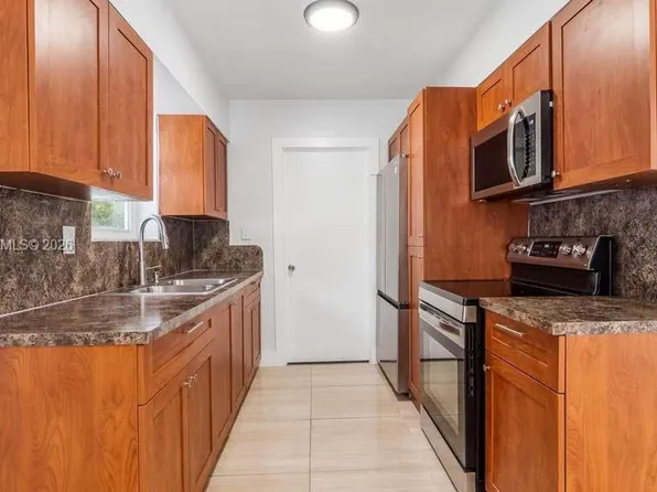 630 SW 28th Dr, Fort Lauderdale, FL 33312