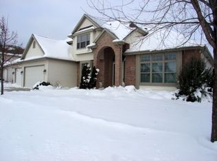 324 E Carrington Ln, Appleton, WI 54913