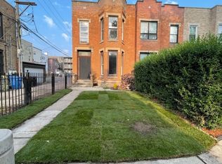 924 S Bishop St, Chicago, IL 60607