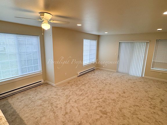 5th image of 5660 Eagle Pkwy #1
