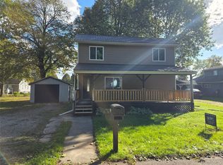 11 Clark St, Yale, MI 48097