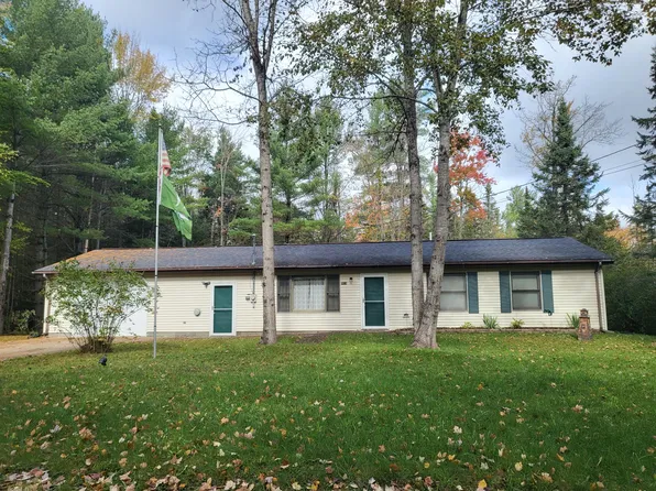 9416 Beech Ter, Grayling, MI 49738