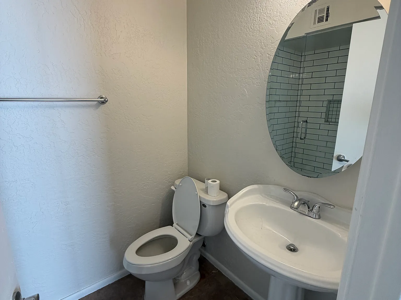 2 bed, 1197 sqft, $1,850 — Photo 2