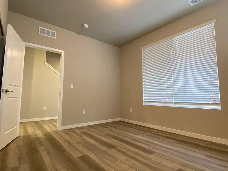 Bedroom4