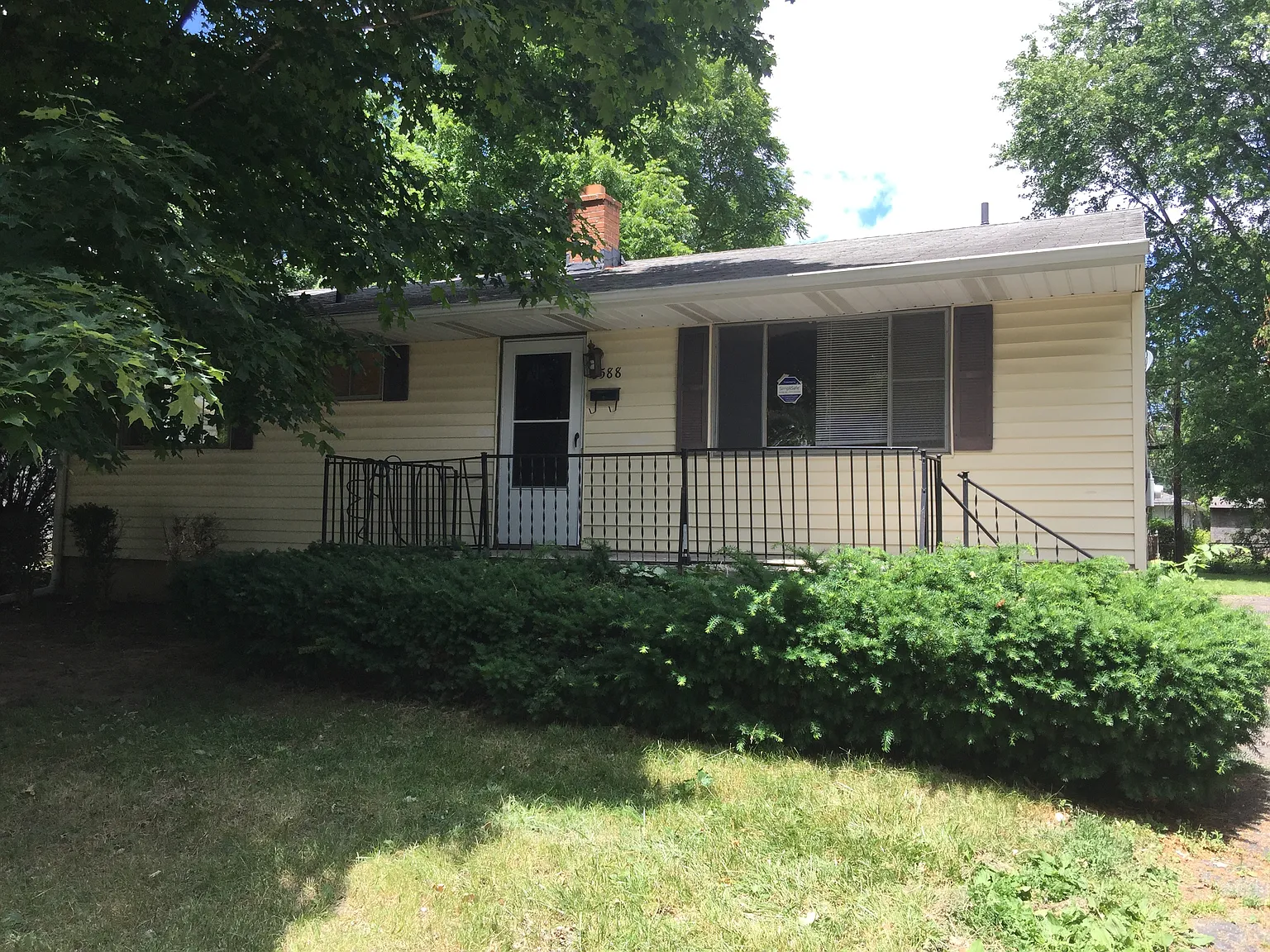 3588 Bolton Ave photo 1