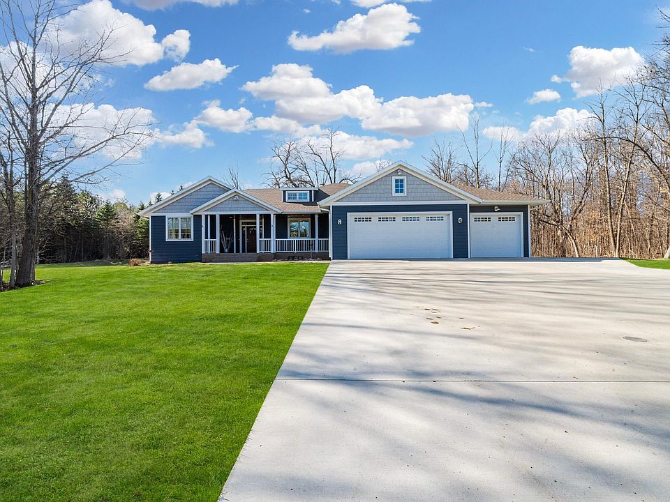1st image of 5201 Colonial Ct NE