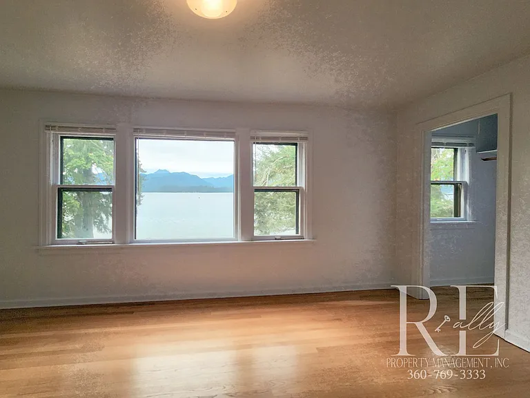 9051 Sunset Ln NW — Photo 22
