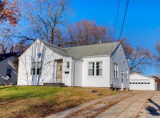 1514 Osceola Ave, Des Moines, IA 50316