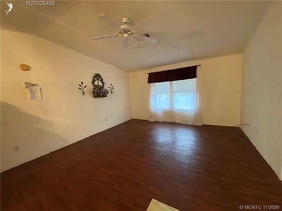 5th image of 4479 SE Sweetwood Way