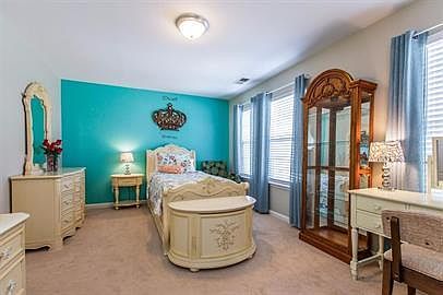 1st image of 3630 Walden Dr #1
