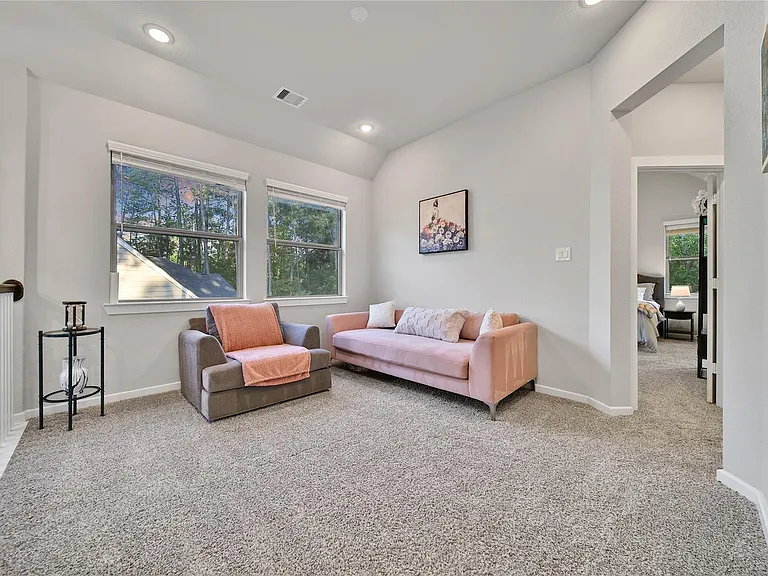 104 Red Cascade Ct — Photo 22