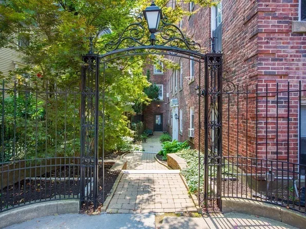 16 Chauncy St APT 14, Cambridge, MA 02138