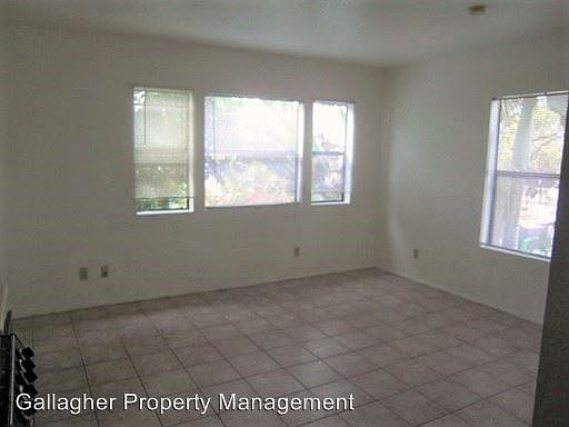 4th image of 411 Anacapa St APT 5