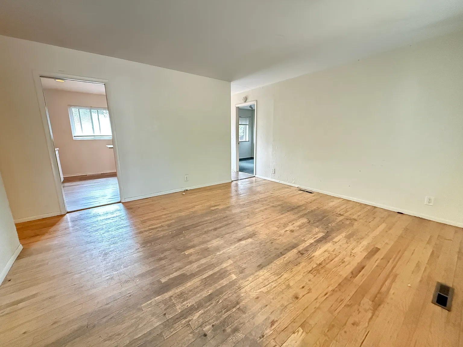 3 bed, 1240 sqft, $3,400 — Photo 4