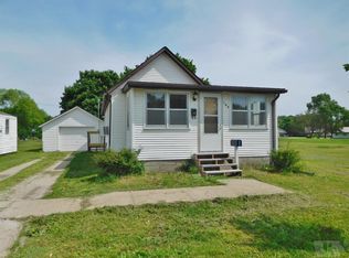 506 E State St, Jefferson, IA 50129