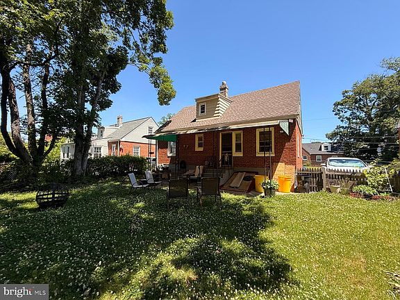 3rd image of 241 Oliver Ave