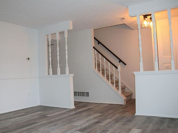 2nd image of 7503 Stonetrail Way