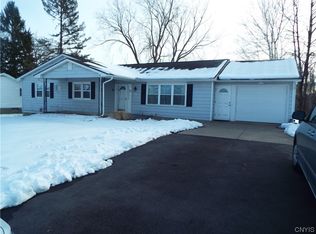 6018 Gillette Rd, Cicero, NY 13039