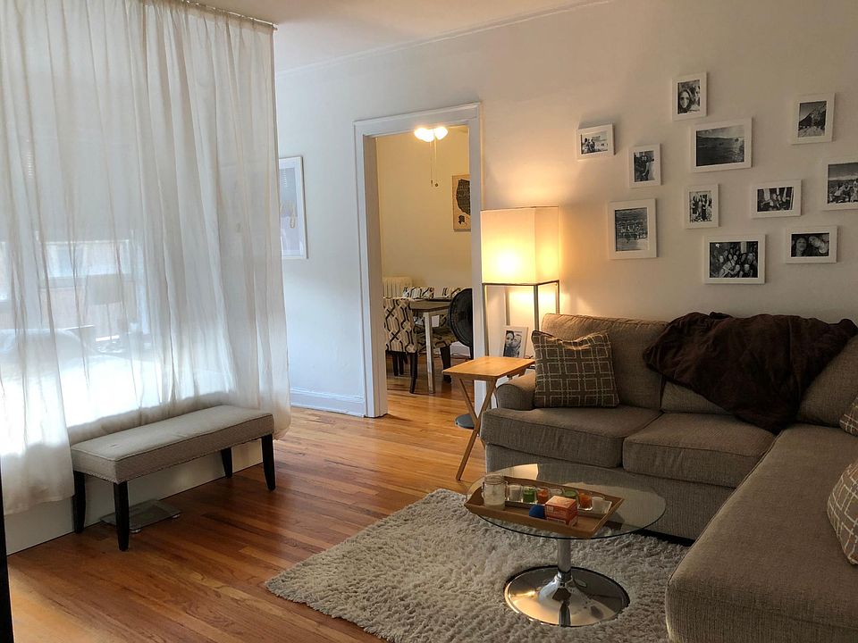 1st image of 533 W Wellington Ave APT 18