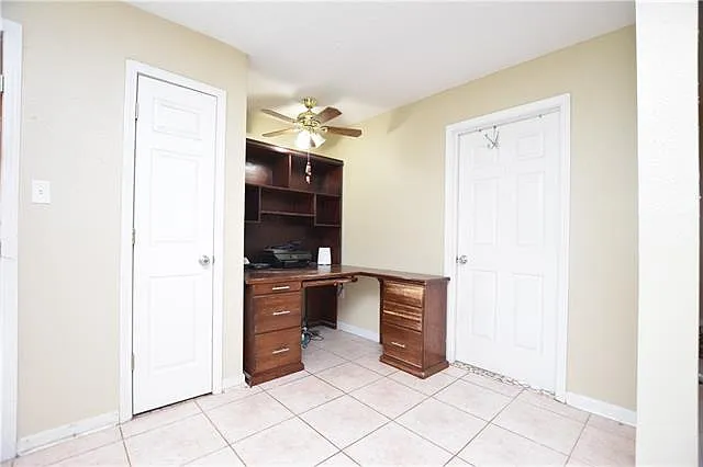 2023 Hempstead Dr — Photo 5