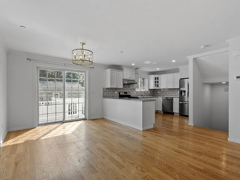 27 Mill St #D — Photo 6
