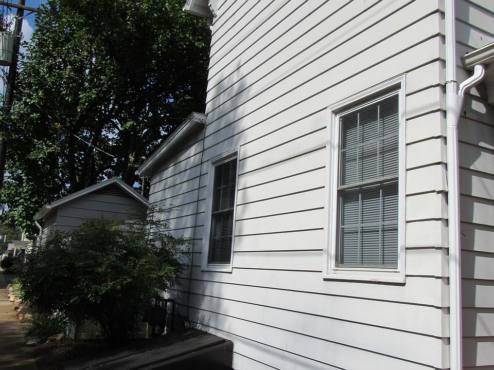 Building Photo 4