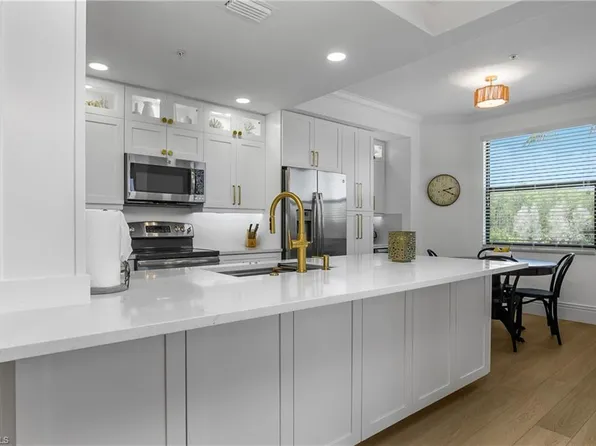 9554 Trevi CT #4727, NAPLES, FL 34113