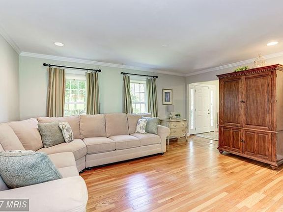 4th image of 15213 Winesap Dr