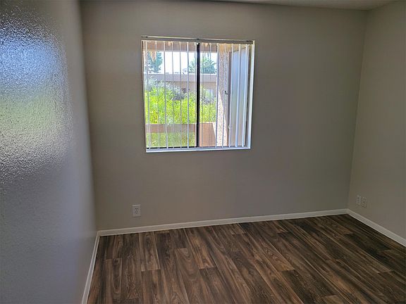 5th image of 3001 N 36th St APT 206