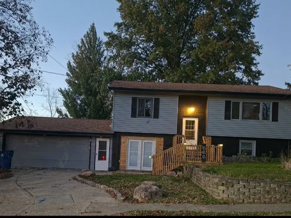 566 Gepke Pkwy, Des Moines, IA 50320