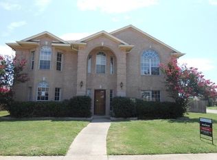 2002 Pecan Grove Dr, Garland, TX 75040