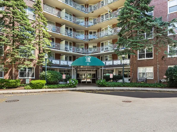 71 Strawberry Hill Avenue APT 820, Stamford, CT 06902