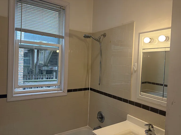 4710 N Lawndale Ave — Photo 4
