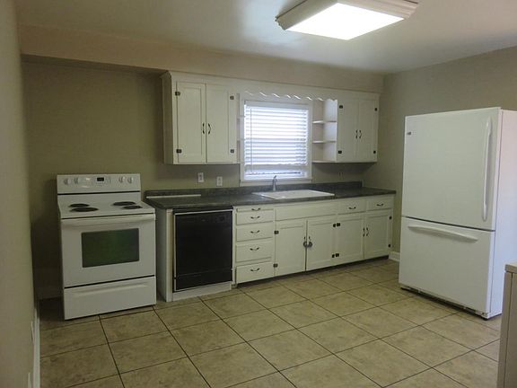 4th image of 3516 Bunker Hill Dr