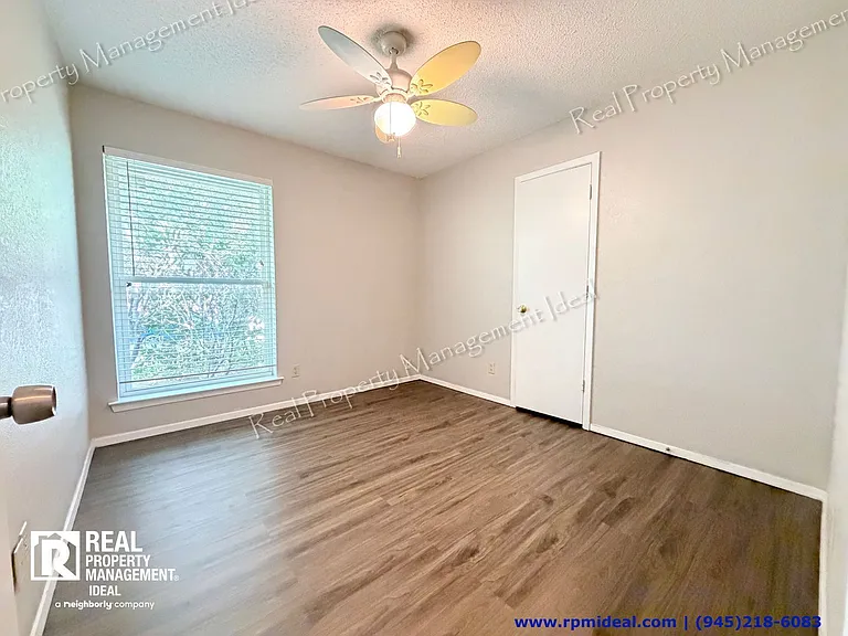7832 Pebblebrook Dr — Photo 11