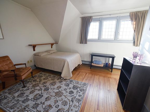 4th image of 245 Clinton St APT 3A