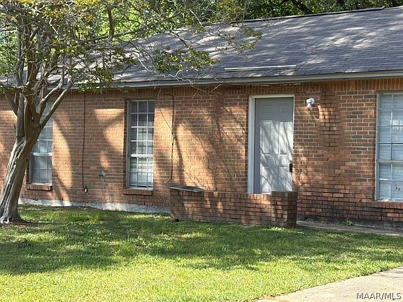 2nd image of 3825 Pickfair St