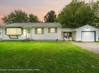 426 Brynford Ave, Lansing, MI 48917
