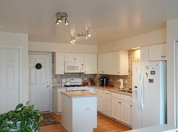 3rd image of 1248 Appaloosa Way