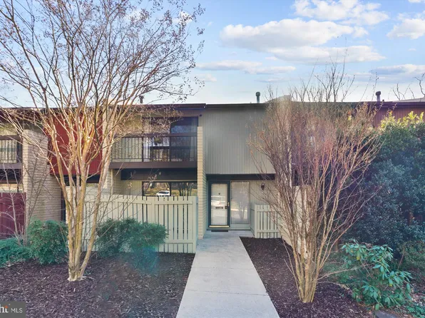 11153 Saffold Way, Reston, VA 20190