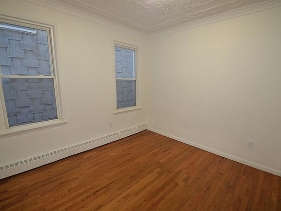 5th image of 241 Randolph Ave Floor 1