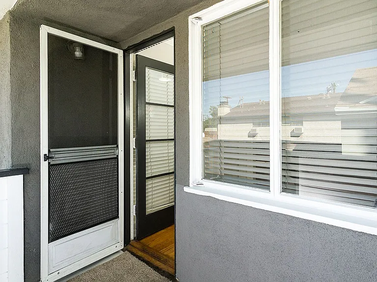1420 Barrington Way — Photo 11