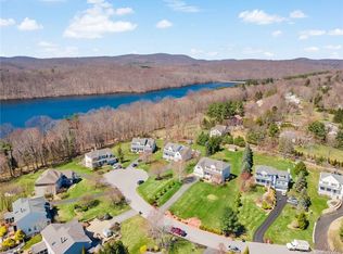 22 Old Farm Rd, Carmel, NY 10512